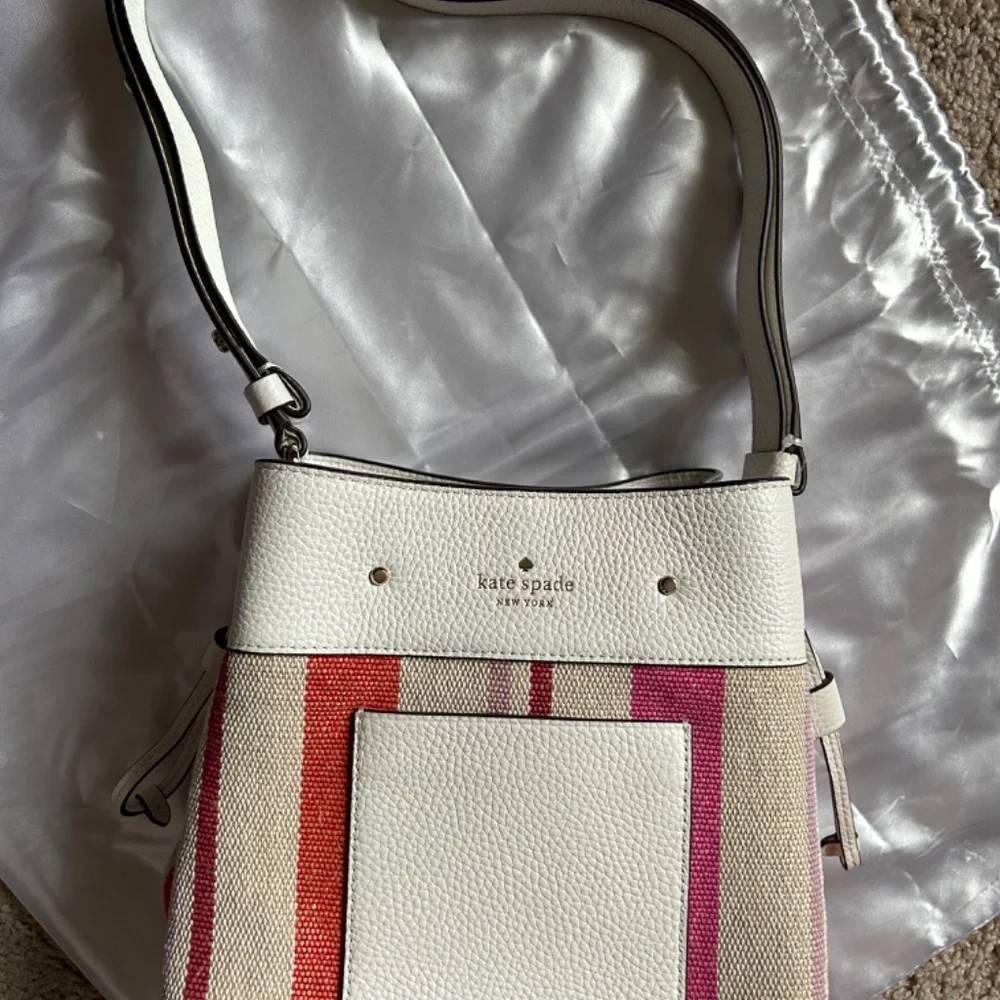 Kate Spade marti small bucket bag